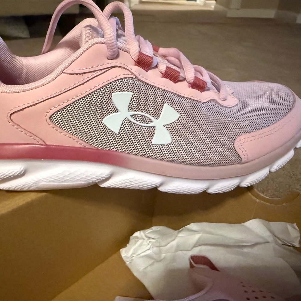 UA W Charged Assert 9 Marble sneakers